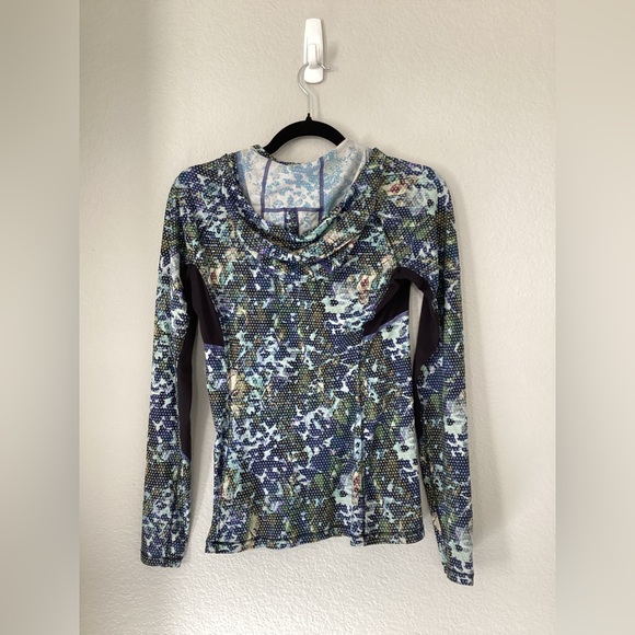 Lululemon 1/2 Zip Running Hoodie - Picture 2 of 3